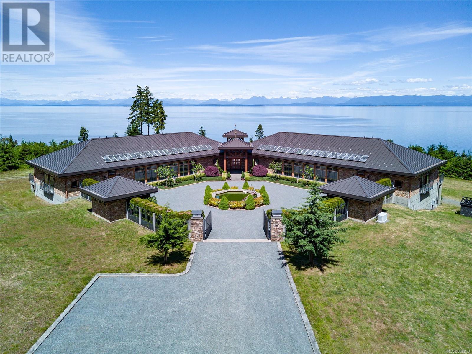 7939 Lenwood Rd, merville, British Columbia V0R2M0