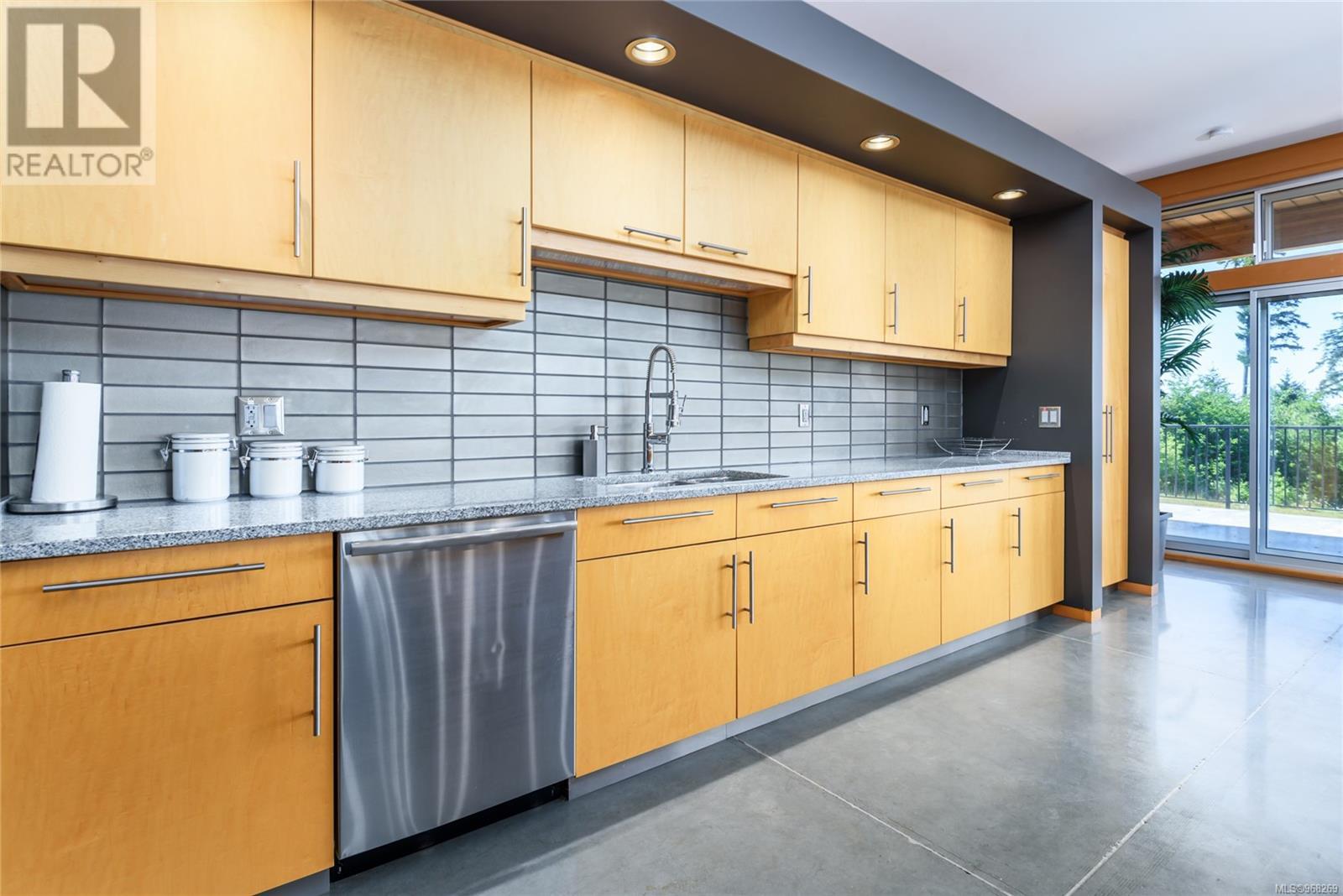 7939 Lenwood Rd, Merville, British Columbia  V0R 2M0 - Photo 32 - 968269