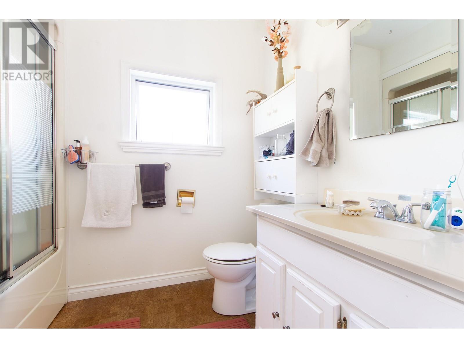 38373 Buckley Avenue, Squamish, British Columbia  V8B 0A5 - Photo 6 - C8058727