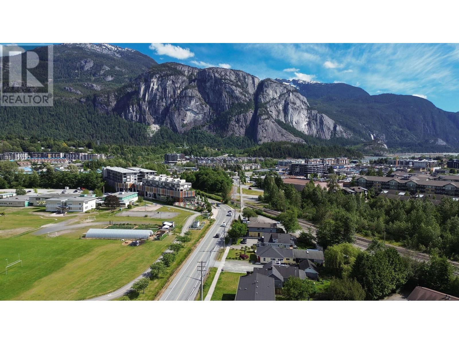 38373 Buckley Avenue, Squamish, British Columbia  V8B 0A5 - Photo 10 - C8058727