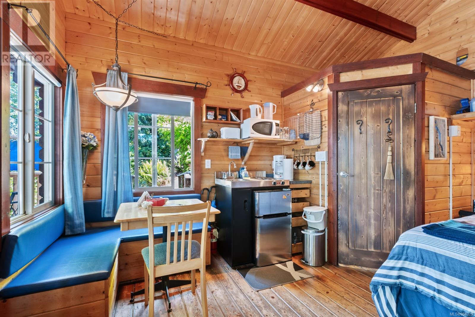 131 Garden St, Ucluelet, British Columbia V0R 3A0 - Photo 66 - 968329