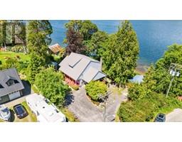 131 Garden St Ucluelet