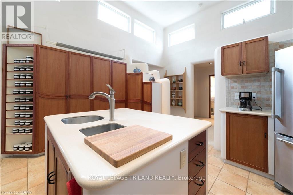 15668 Furnival Road, West Elgin, Ontario  N0L 2N0 - Photo 19 - X8259406