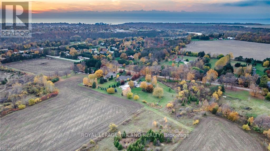 81249 Fern Drive, Goderich, Ontario  N7A 3X8 - Photo 2 - X8285610