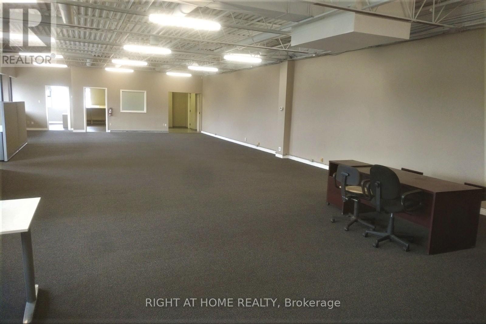 3,4,7 - 62 Plant Farm Boulevard, Brantford, Ontario  N3S 7W3 - Photo 4 - X8468974