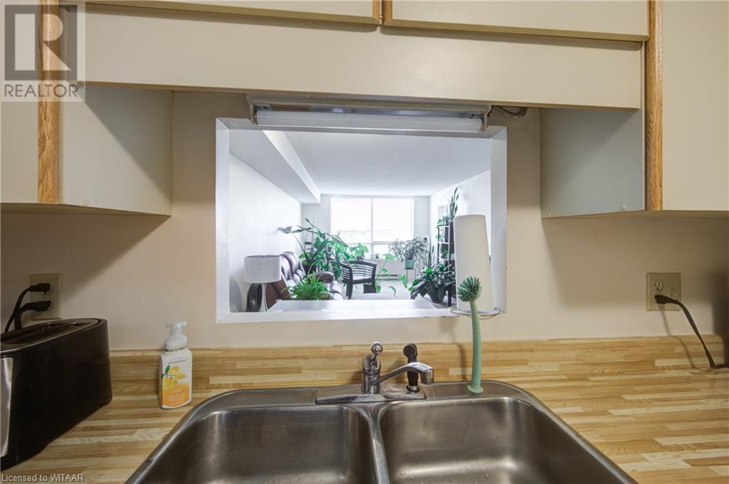 1510 Richmond Street Unit# 611, London, Ontario N6G 4V2 - Photo 10 - 40603038