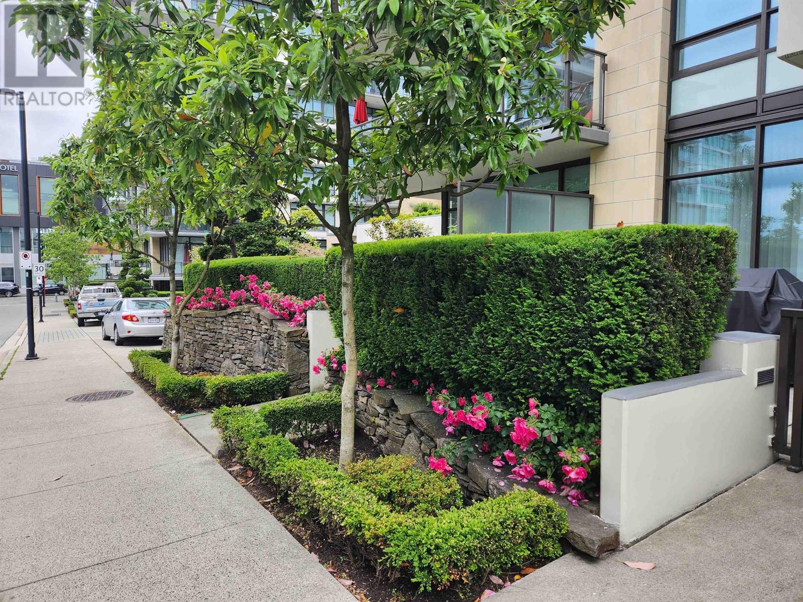 205 172 Victory Ship Way, North Vancouver, British Columbia  V7L 0B5 - Photo 8 - R2896225