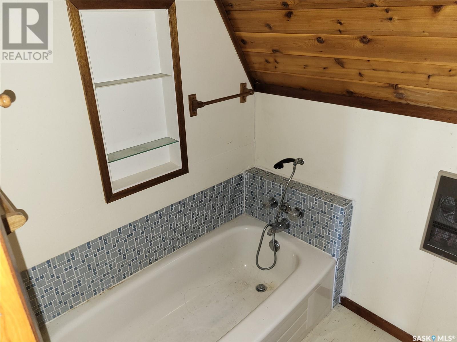 616 Whelan Road, Whelan Bay, Saskatchewan  S6V 2J0 - Photo 9 - SK974527