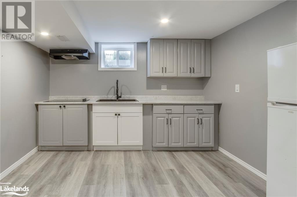 53 Hill Top Drive, Penetanguishene, Ontario  L9M 1H3 - Photo 22 - 40609981