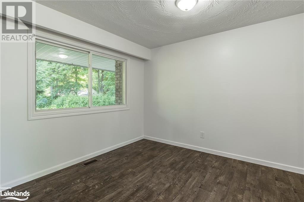 53 Hill Top Drive, Penetanguishene, Ontario  L9M 1H3 - Photo 9 - 40609981