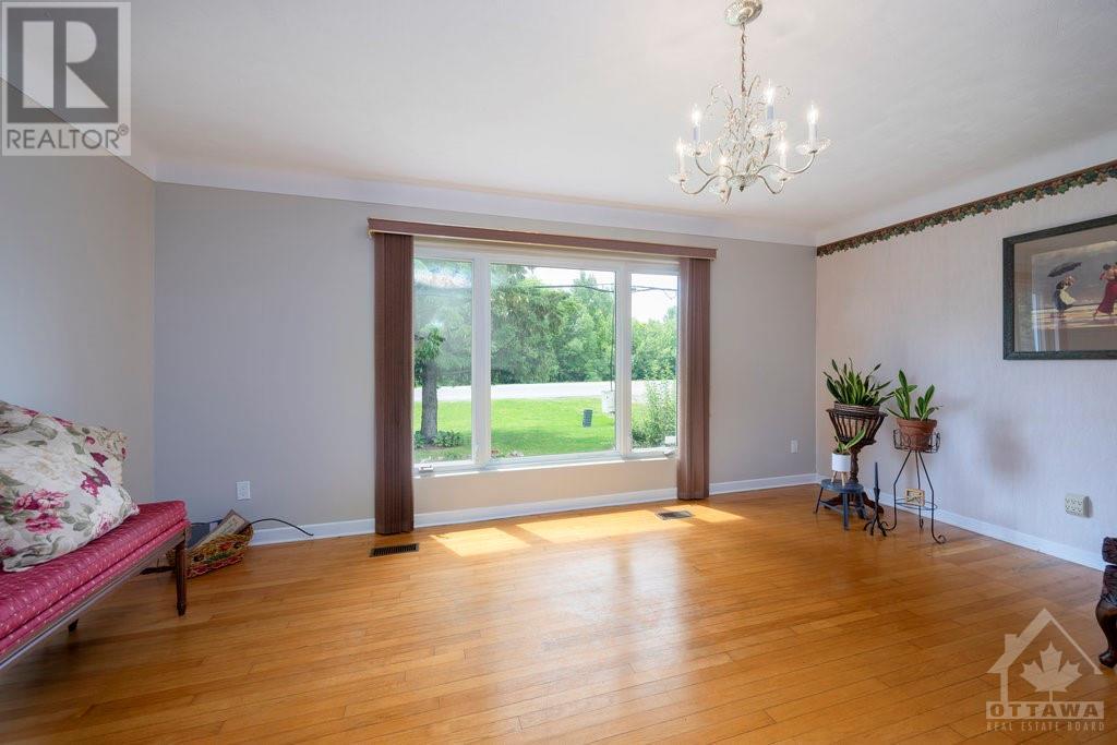 7139 Mitch Owens Road, Ottawa, Ontario  K1G 3N4 - Photo 12 - 1398848