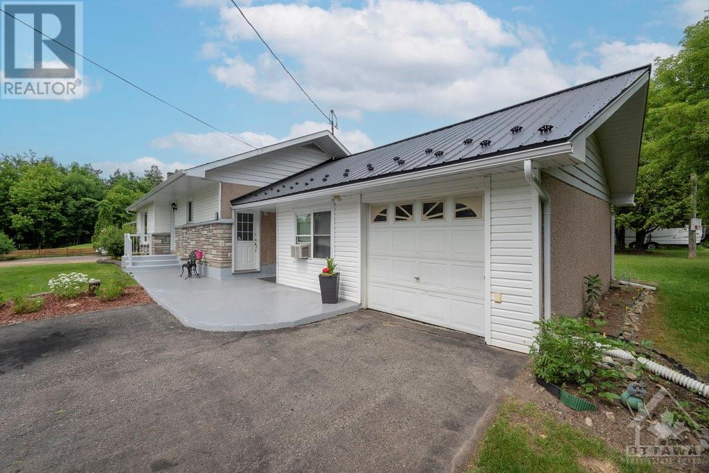 7139 Mitch Owens Road, Ottawa, Ontario  K1G 3N4 - Photo 5 - 1398848