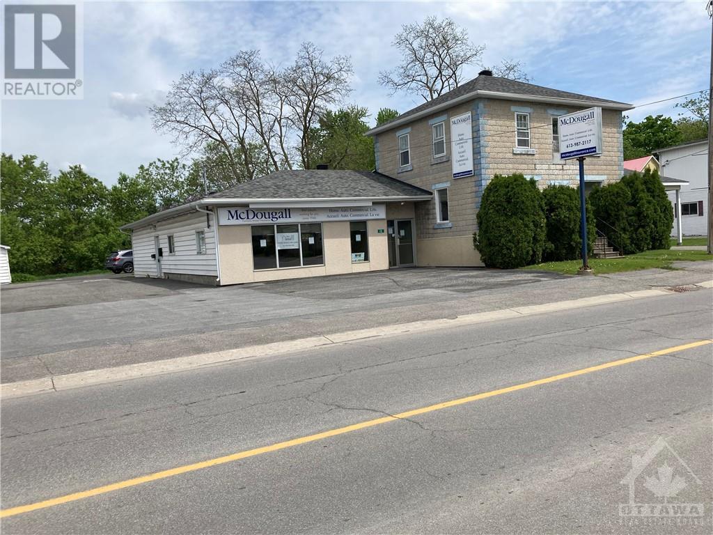 12 QUEEN STREET STREET, crysler, Ontario
