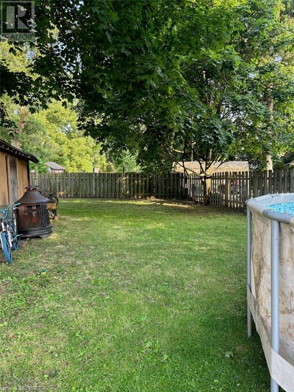 16 Simpson Street, Brantford, Ontario  N3T 1E4 - Photo 4 - 40605903