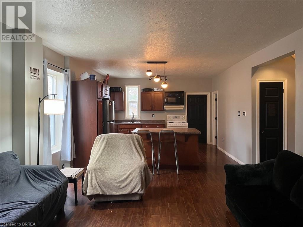 16 Simpson Street, Brantford, Ontario  N3T 1E4 - Photo 8 - 40605903