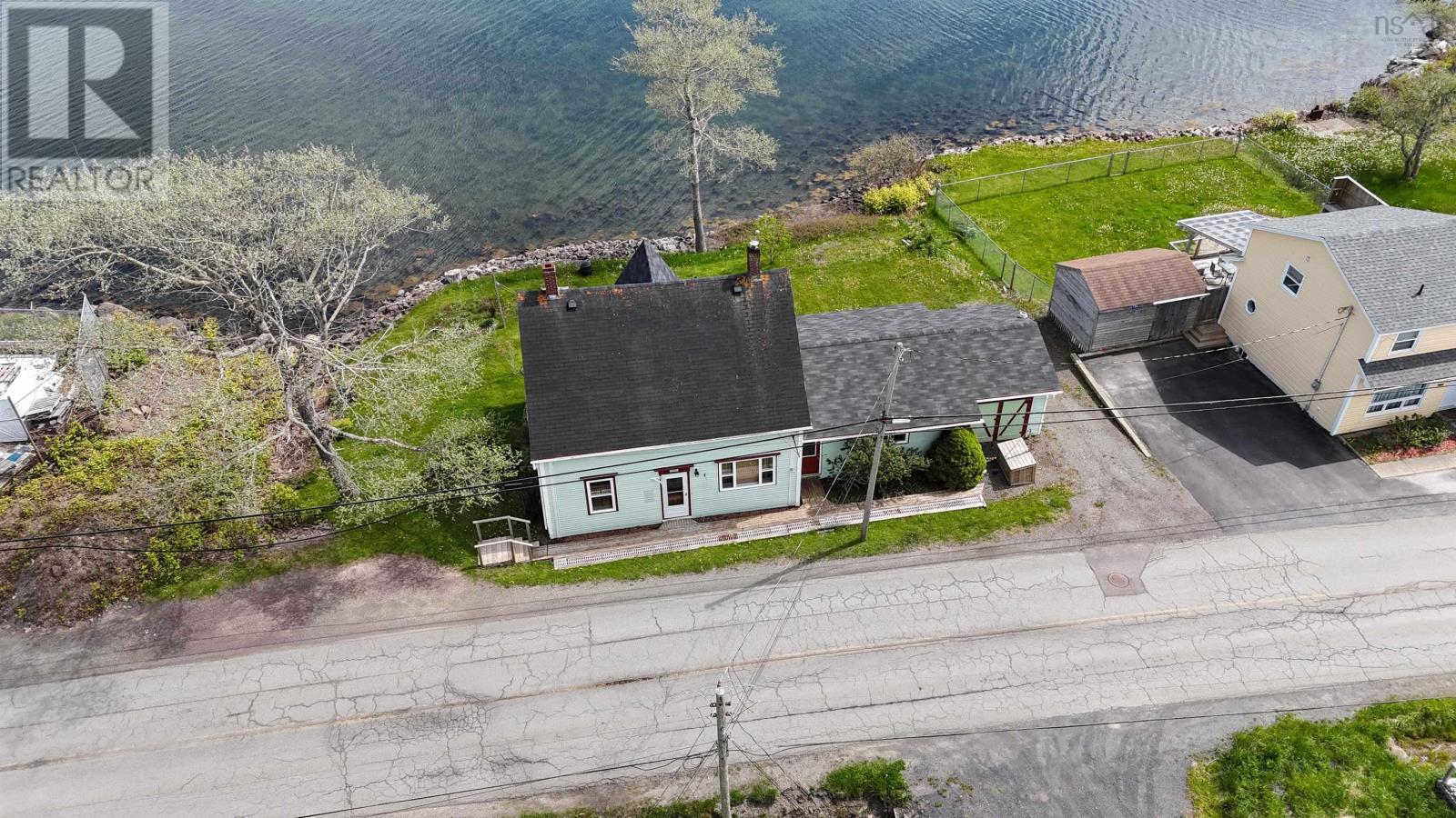 740 Veterans Memorial Drive, Arichat, Nova Scotia  B0E 1A0 - Photo 9 - 202414718