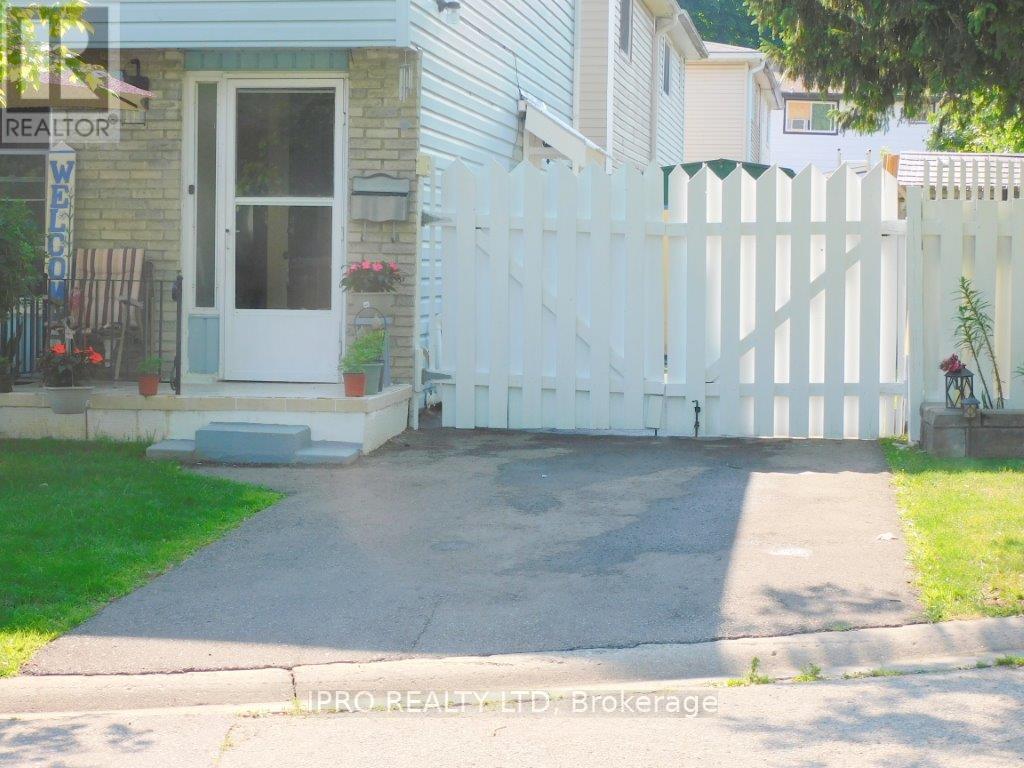 479 Pinetree Crescent, Cambridge, Ontario  N3H 4X4 - Photo 3 - X8470782