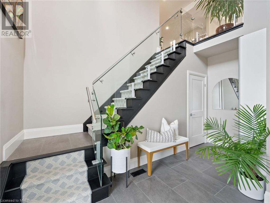 484 Millen Road Unit# 2, Stoney Creek, Ontario  L8E 6G4 - Photo 8 - 40610573