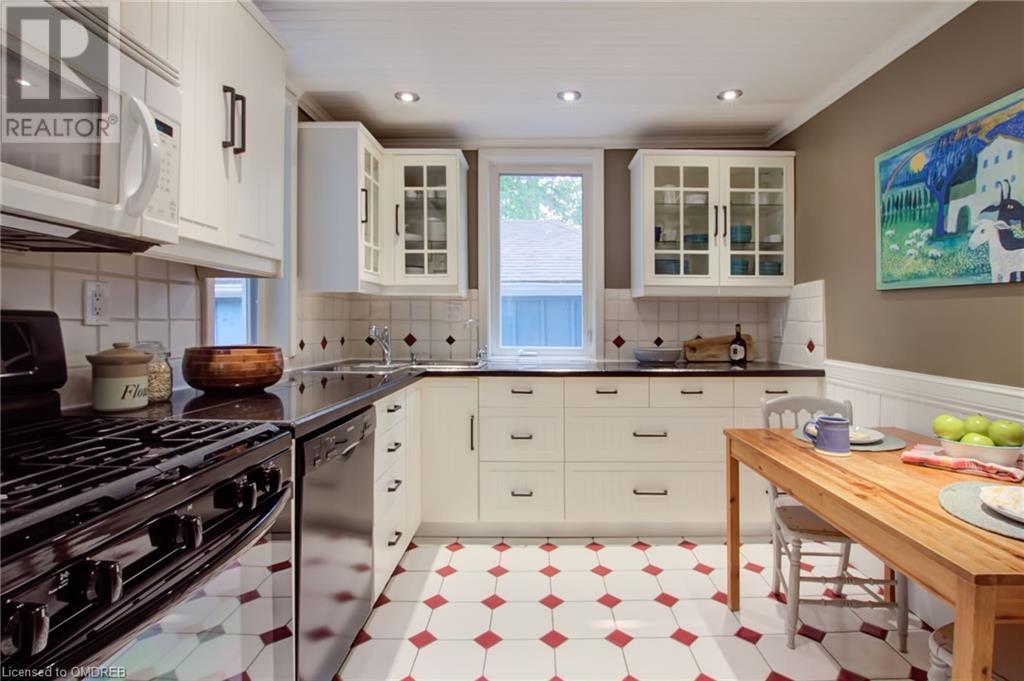 6611 Frederick Street, Burlington, Ontario  L7P 0J9 - Photo 16 - 40610425