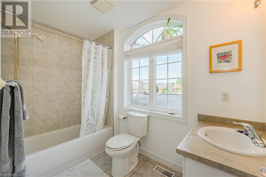 35 Carere Cres, Guelph, Ontario  N1E 0E3 - Photo 31 - 40600881