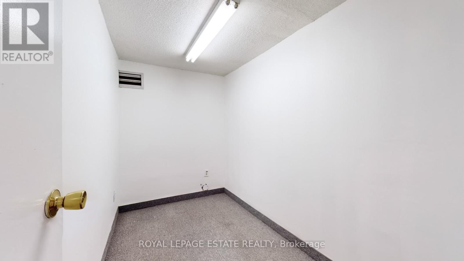 B101 - 2558 Danforth Avenue, Toronto, Ontario  M4C 1L3 - Photo 5 - E8471986