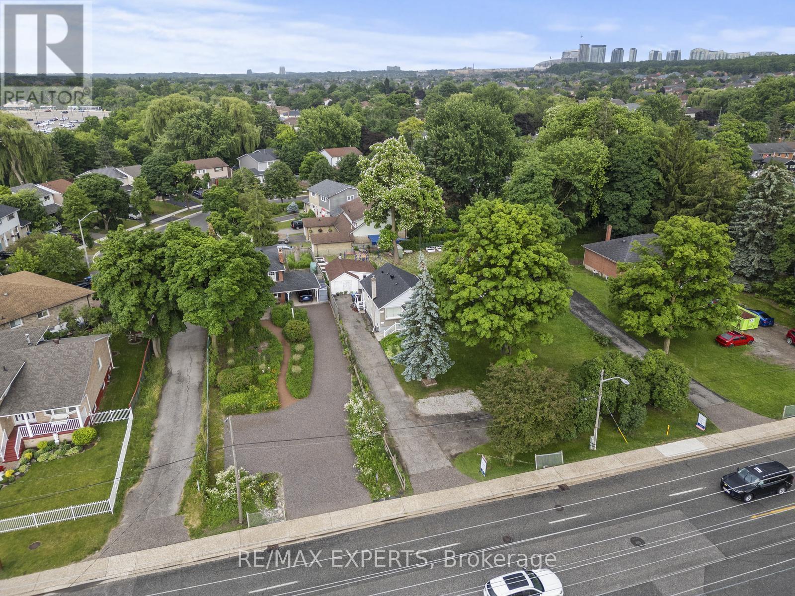 Property at 69 THOMAS STREET image 2