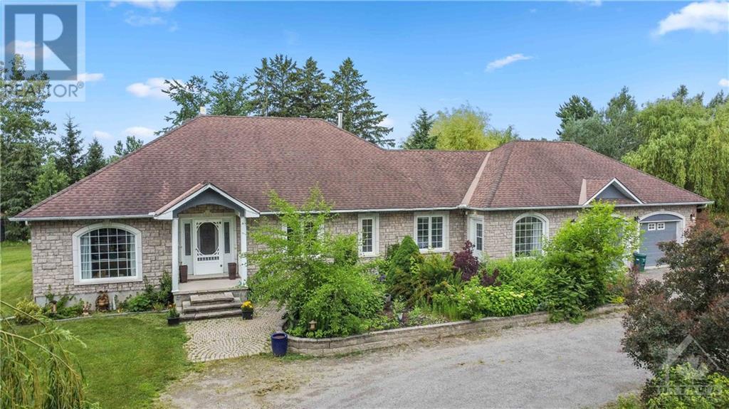 3288 Blanchfield Road, Osgoode, Ontario  K0A 2W0 - Photo 2 - 1399063