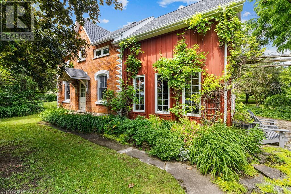 795099 East Back Line, Grey Highlands, Ontario  N0C 1H0 - Photo 2 - 40607002