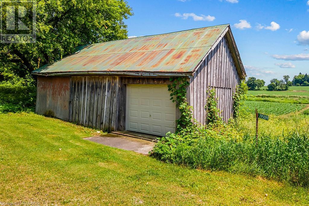 795099 East Back Line, Grey Highlands, Ontario  N0C 1H0 - Photo 44 - 40607002