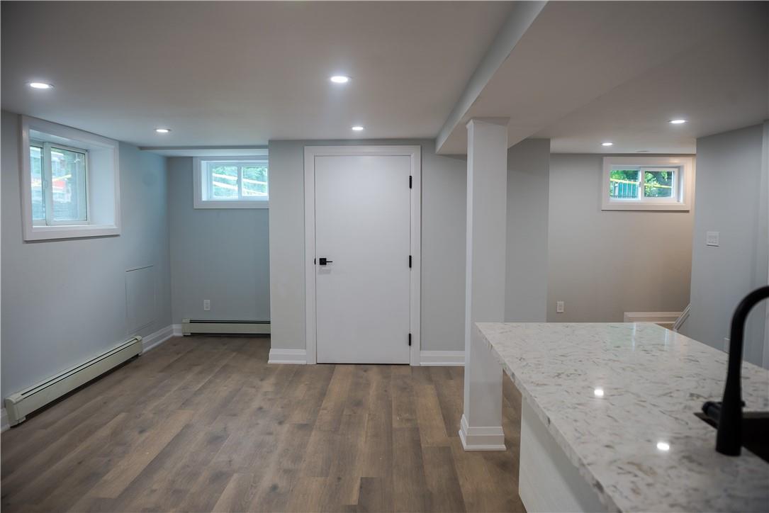 225 Aldercrest Avenue, Unit #lower Level, Hamilton, Ontario  L9B 1L5 - Photo 6 - H4198132