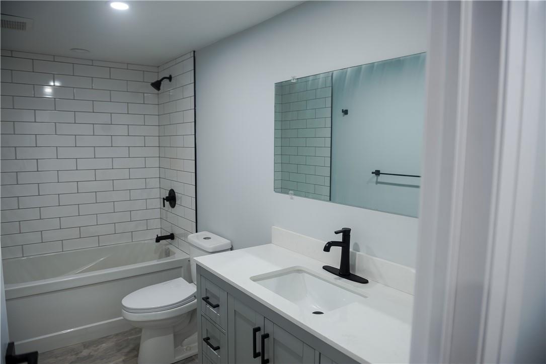 225 Aldercrest Avenue, Unit #lower Level, Hamilton, Ontario  L9B 1L5 - Photo 9 - H4198132