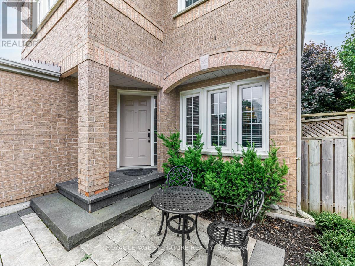 131 Butterfield Crescent, Vaughan, Ontario  L6A 1J4 - Photo 3 - N8472666
