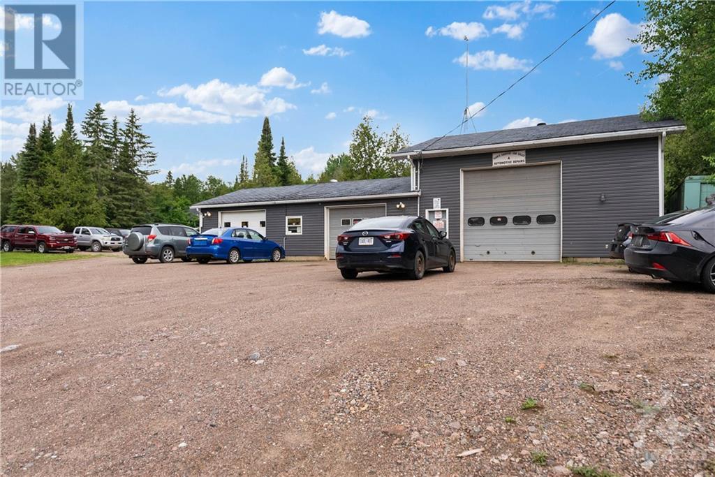 531 Whelan Road, Renfrew, Ontario  K7V 3Z7 - Photo 2 - 1399233