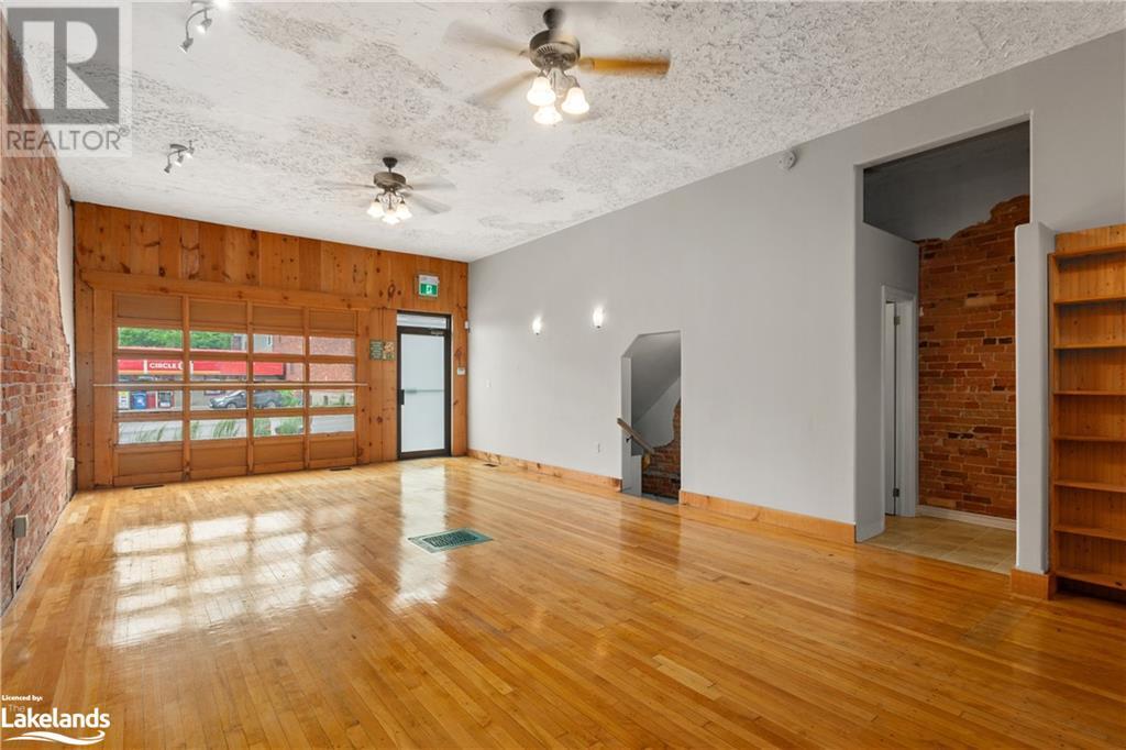 98 Main Street, Penetanguishene, Ontario  L9M 1T5 - Photo 4 - 40608388