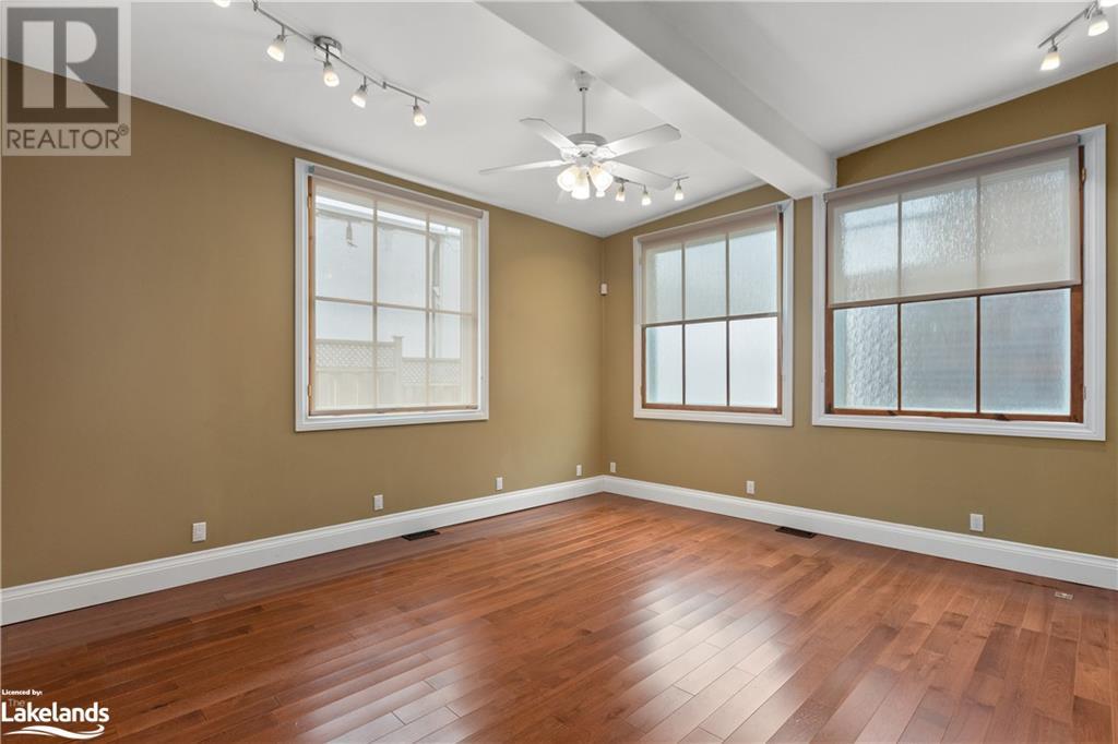 98 Main Street, Penetanguishene, Ontario  L9M 1T5 - Photo 11 - 40608388