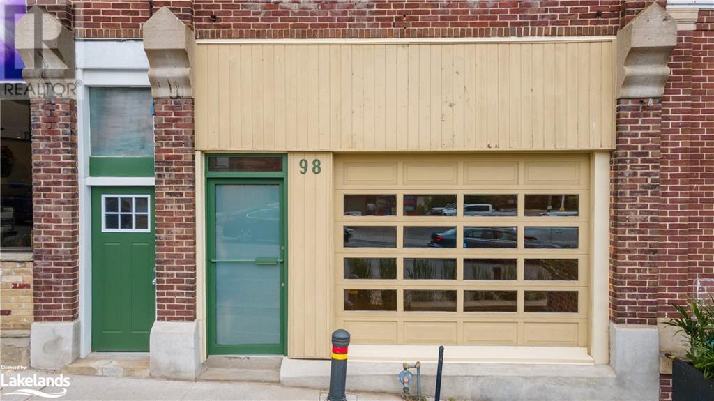 98 Main Street, Penetanguishene, Ontario  L9M 1T5 - Photo 2 - 40608388