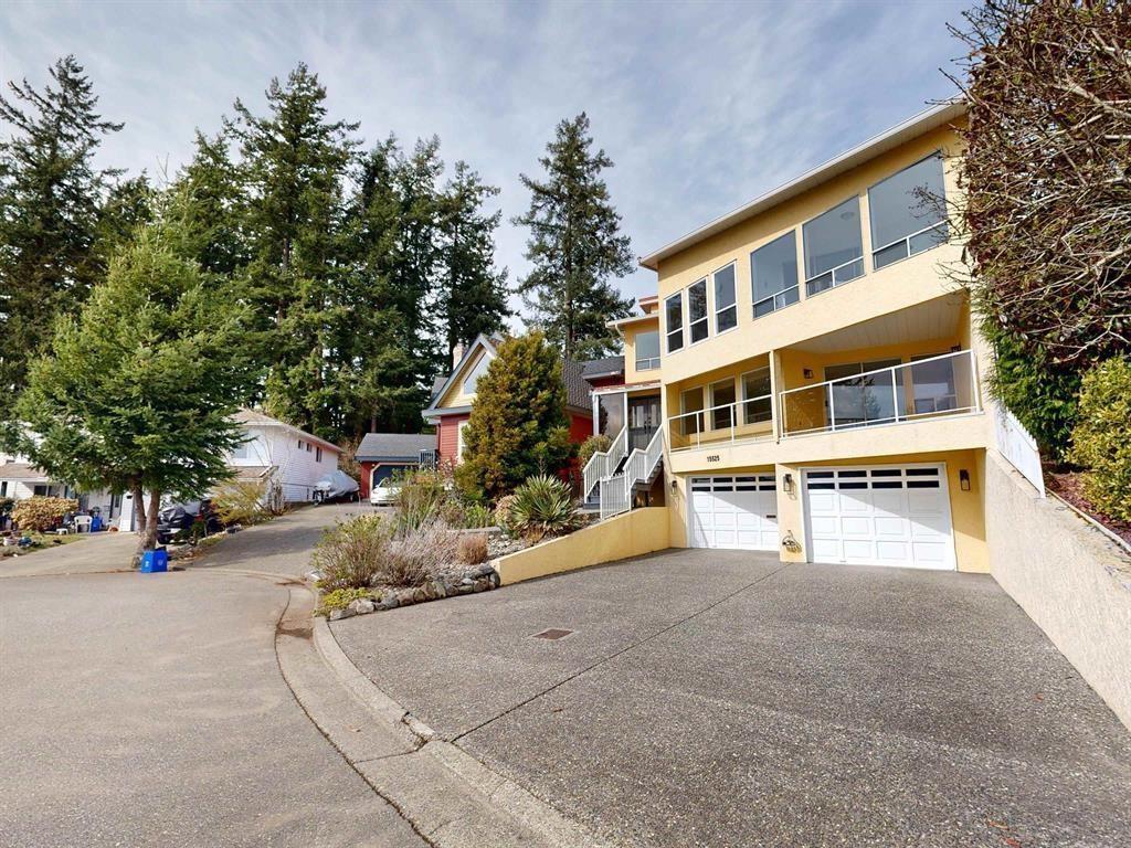 15525 Vista Drive, White Rock, British Columbia  V4B 5H9 - Photo 2 - R2898393