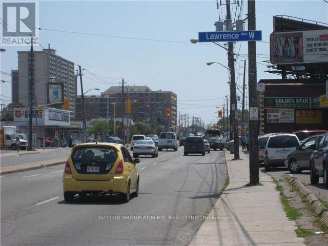 1726 Jane Street, Toronto, Ontario  M9N 2S3 - Photo 2 - W8474720