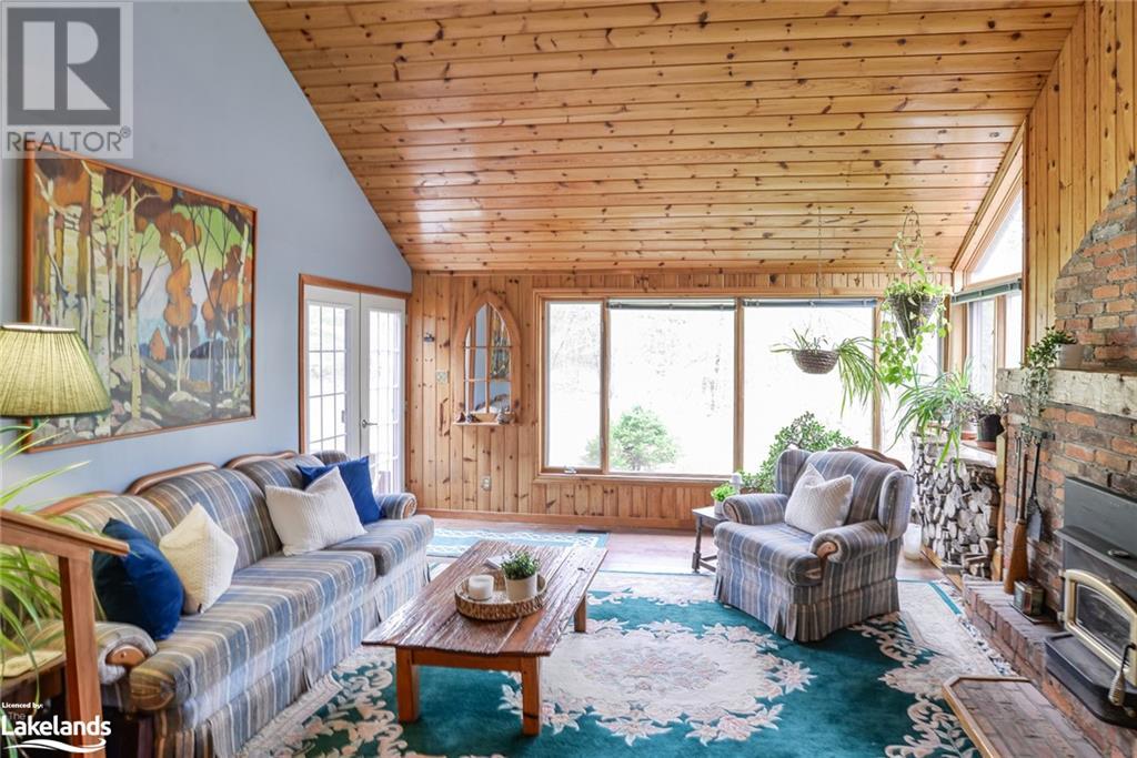 402 East Browns Road, Huntsville, Ontario  P1H 0A5 - Photo 4 - 40587534