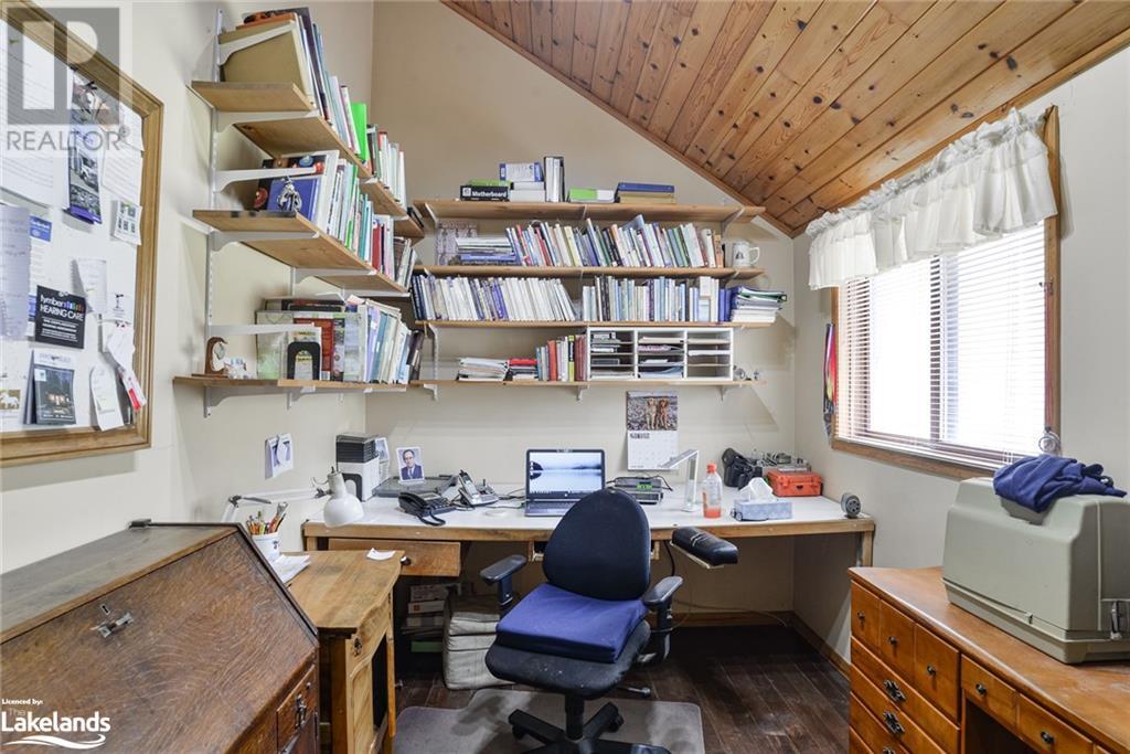 402 East Browns Road, Huntsville, Ontario  P1H 0A5 - Photo 19 - 40587534