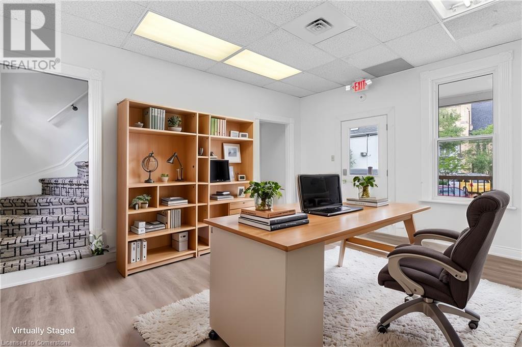 18 Weber Street W Unit# Main Floor, Kitchener, Ontario  N2H 3Z2 - Photo 9 - 40584793