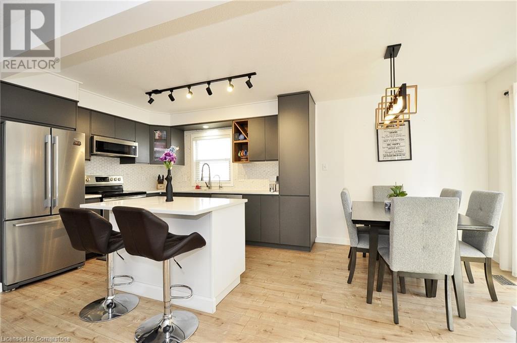 46 Dahlia Street, Kitchener, Ontario  N2E 4B1 - Photo 10 - 40611292