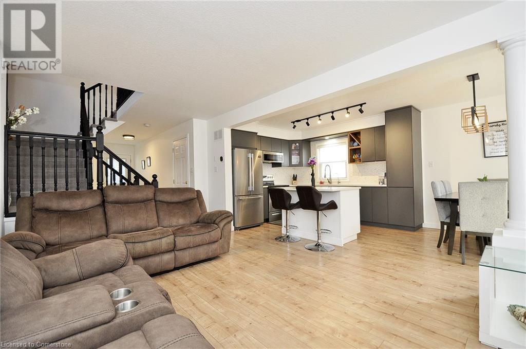 46 Dahlia Street, Kitchener, Ontario  N2E 4B1 - Photo 15 - 40611292