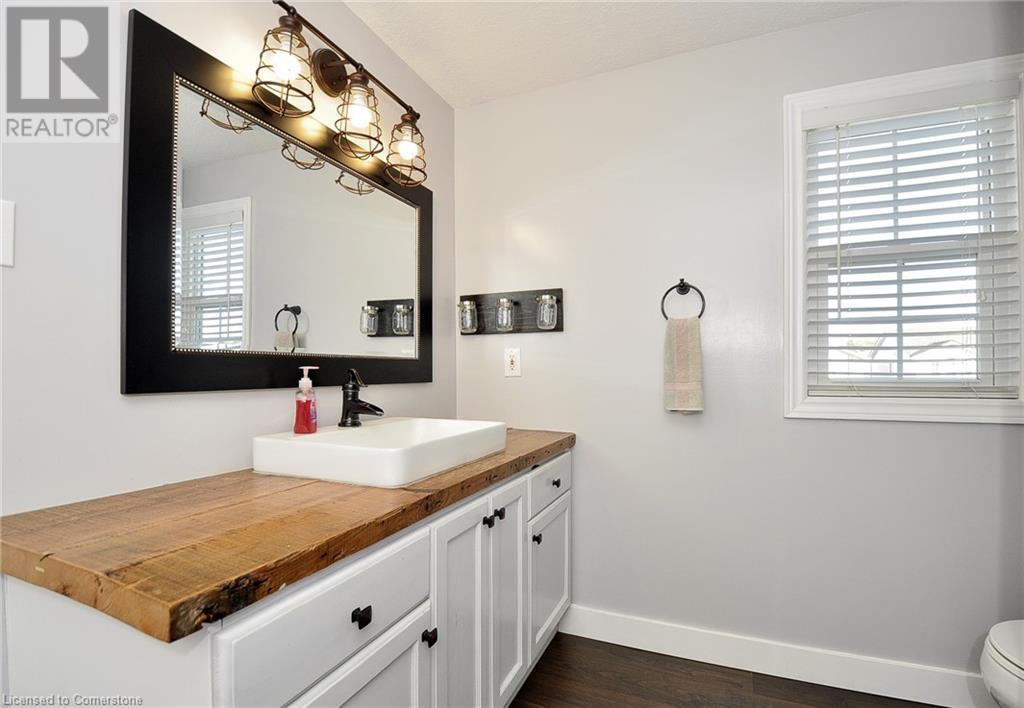 46 Dahlia Street, Kitchener, Ontario  N2E 4B1 - Photo 22 - 40611292