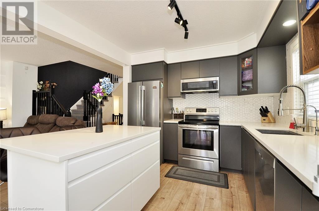 46 Dahlia Street, Kitchener, Ontario  N2E 4B1 - Photo 7 - 40611292