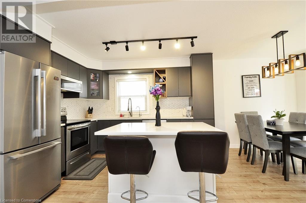 46 Dahlia Street, Kitchener, Ontario  N2E 4B1 - Photo 9 - 40611292