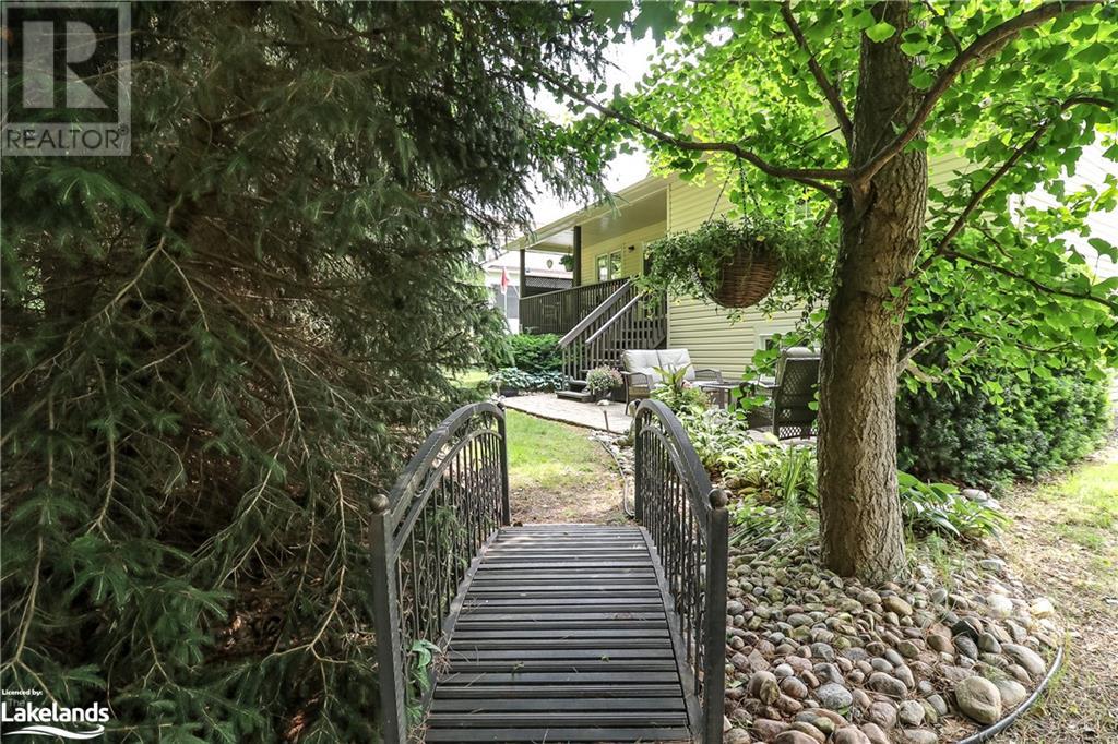10 Masters Lane, Wasaga Beach, Ontario  L9Z 1S9 - Photo 5 - 40608417