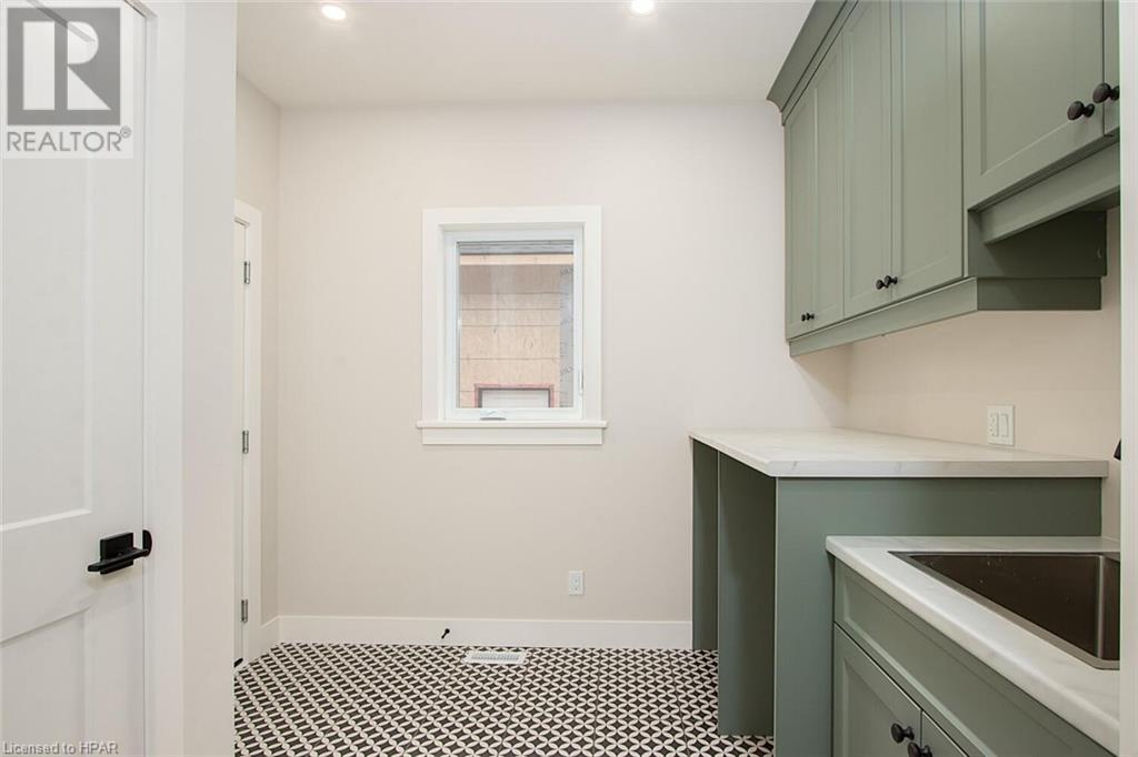 15 Kastner Street, Stratford, Ontario  N5A 0J7 - Photo 27 - 40588968