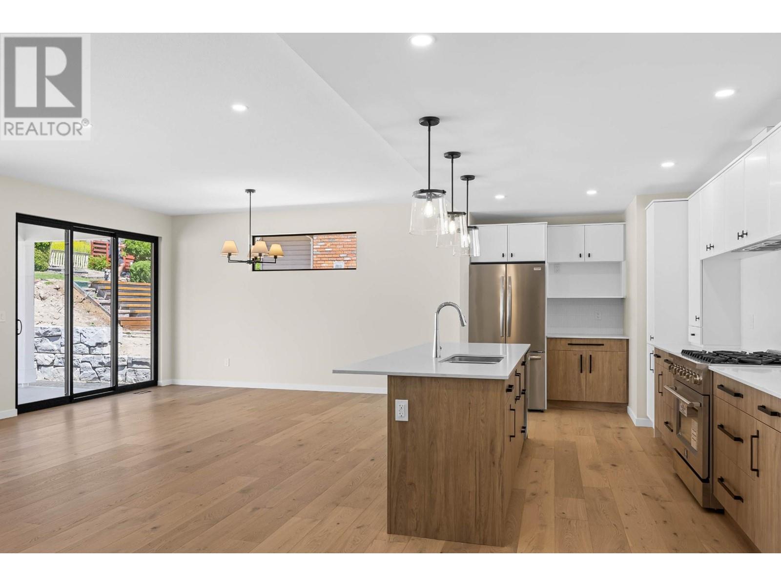 3453 Navatanee Drive, Kamloops, British Columbia   - Photo 7 - 179448