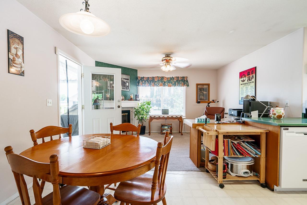 27296 29a Avenue, Langley, British Columbia  V4W 3J7 - Photo 8 - R2898638